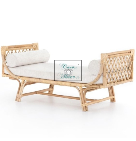Rattan Daybed With Classic Style